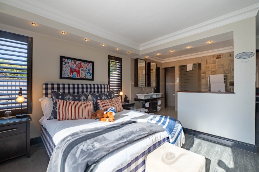 9 Bedroom Property for Sale in The Heads Western Cape